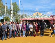 A equipa na feria de Sevilha